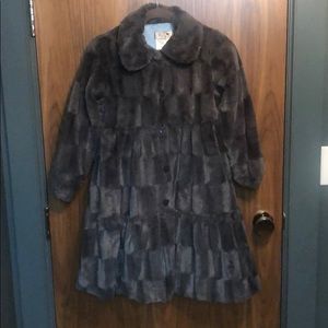 Widgeon Girls Faux Fur Coat, size 10, gray